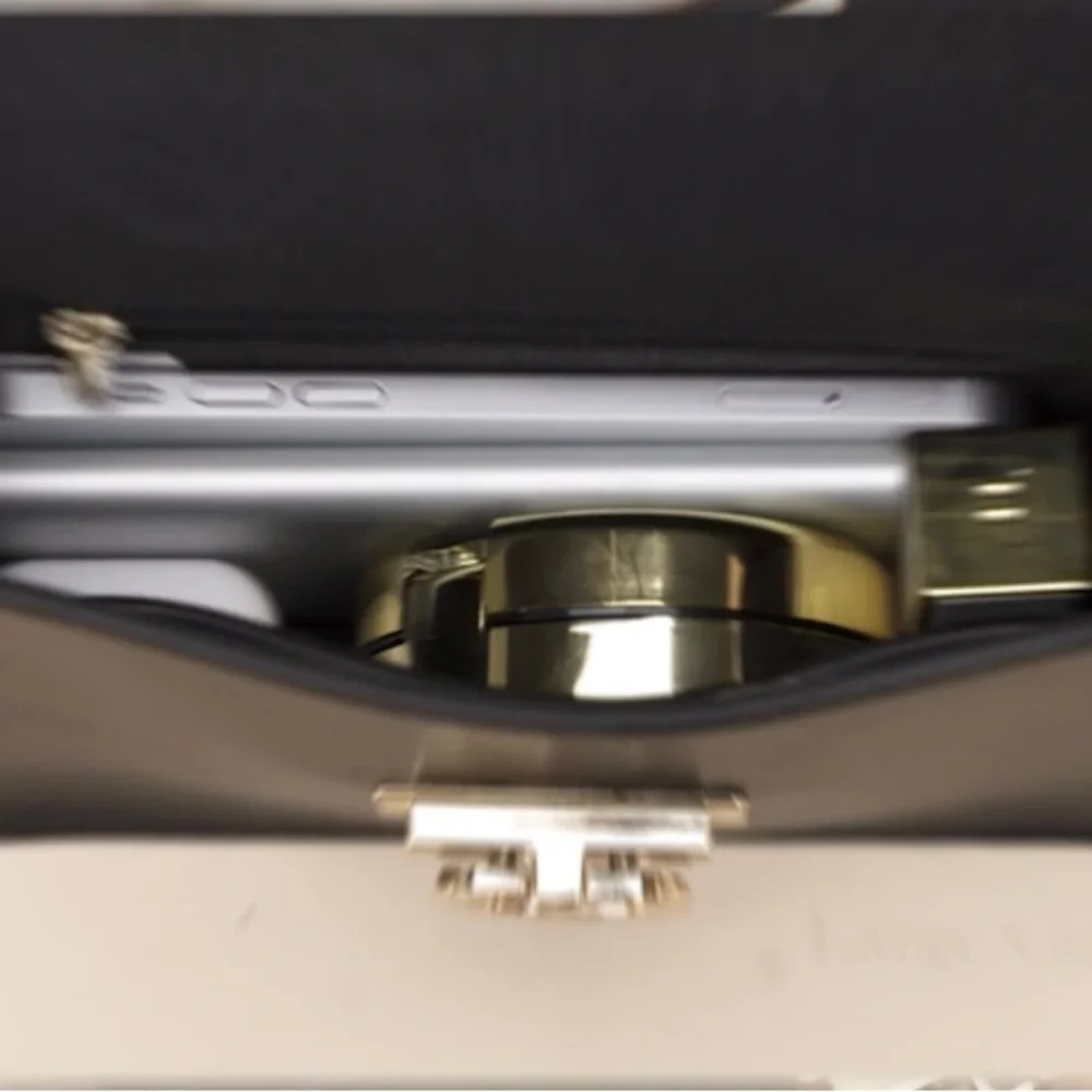 Black crossbody / Fanny pack - Picture 7 of 7